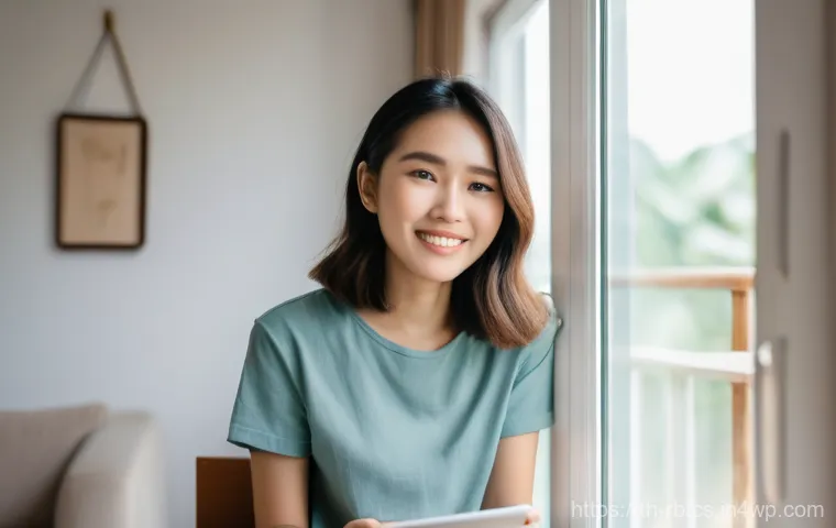 로봇 심리상담과 개인화된 치료 계획 - **Prompt:** A diverse young Thai adult, aged around 25-30, with a warm and relieved expression, is c...